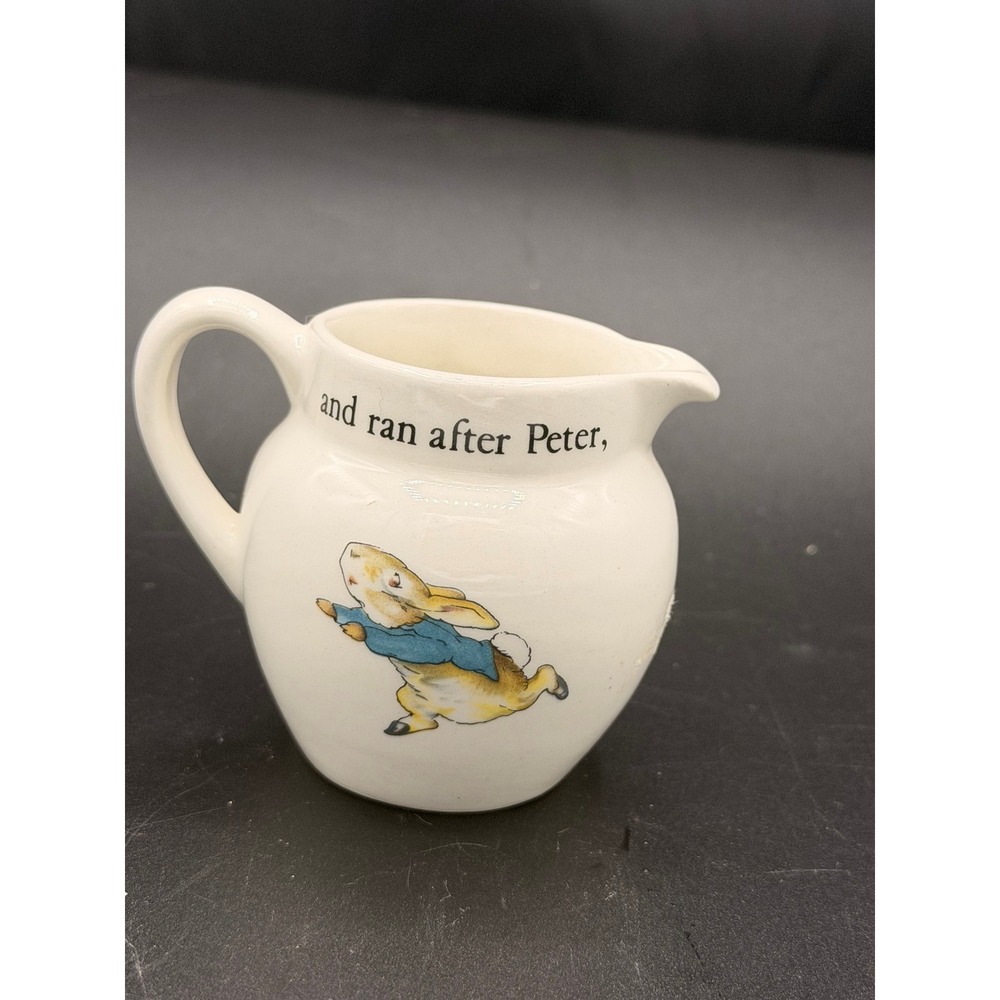 Wedgwood Peter Rabbit Creamer Pitcher Beatrix Potter Etruria Barlaston England